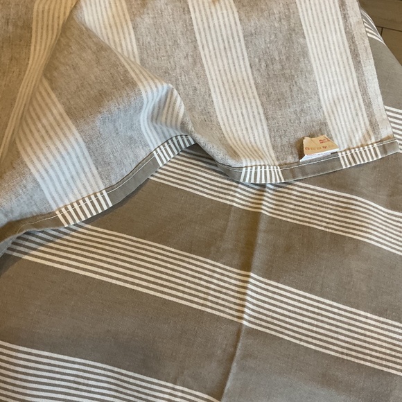 2 FOR $30 - Picture 2 of 4